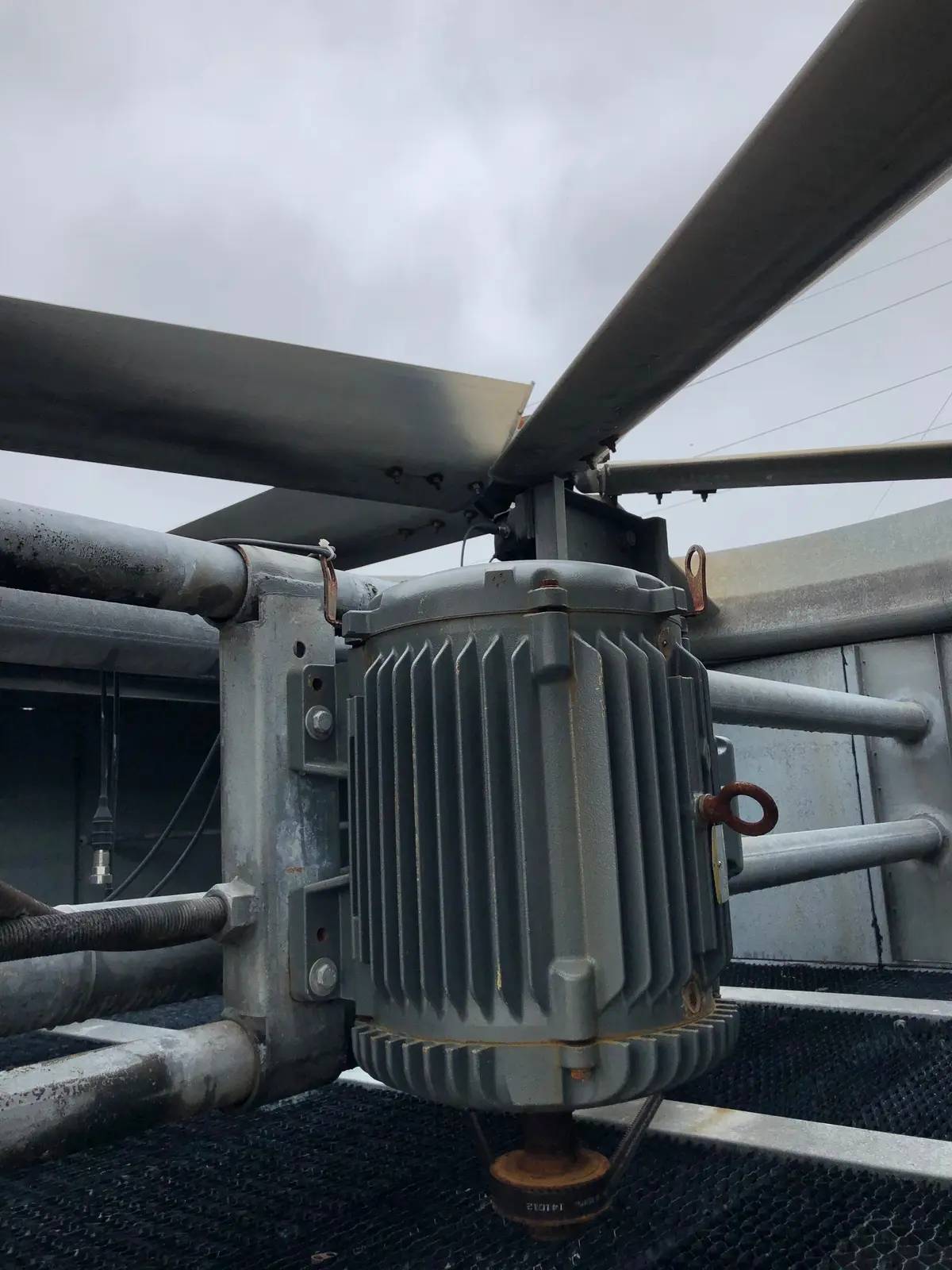 Evapco ATC-2900B Evaporative Condenser (1450 Package Nominal Tons,1-25 ...