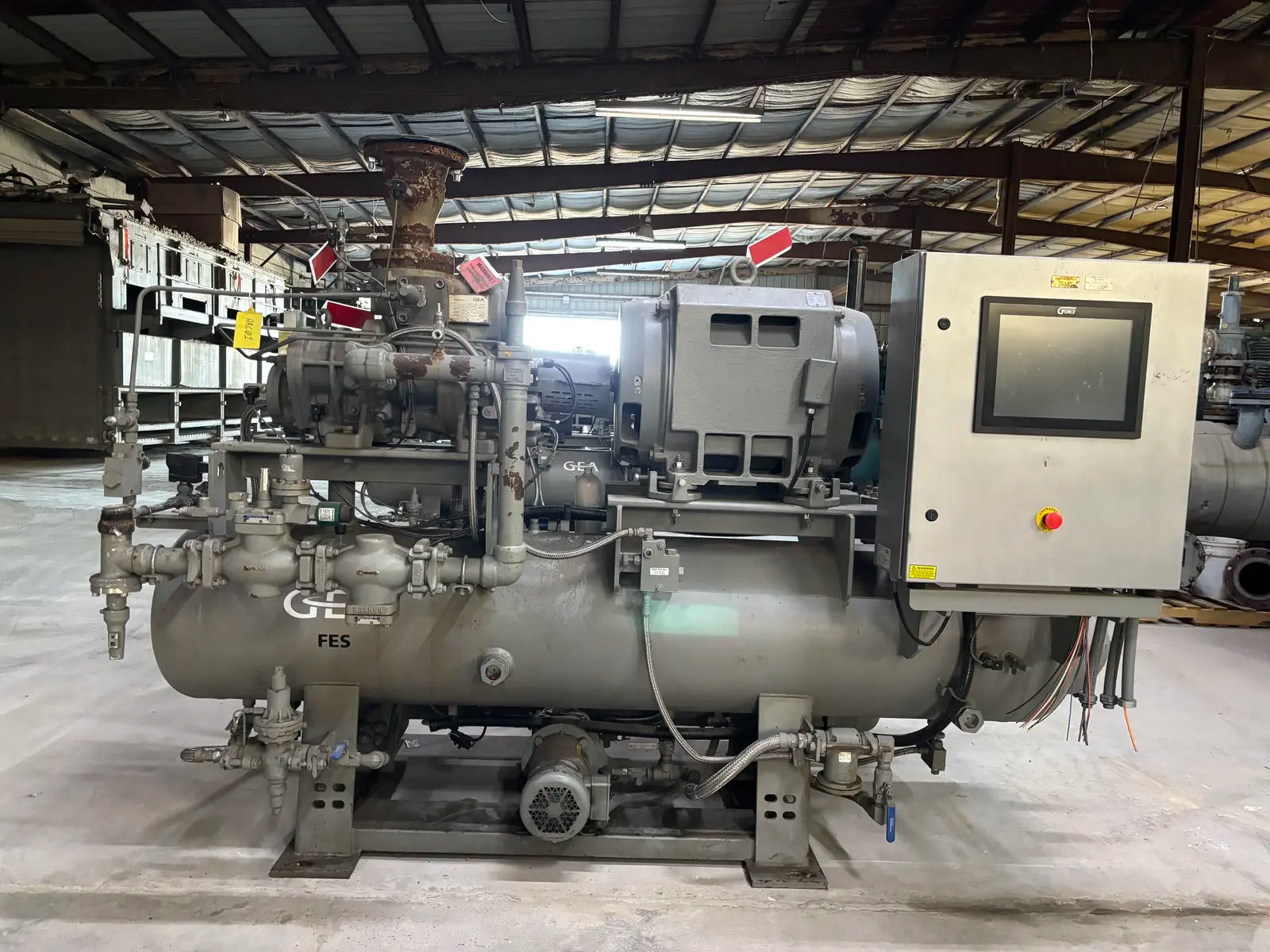 GEA 110GME Rotary Screw Compressor Package (HR-H2655S-28, 200 HP 230/4 ...