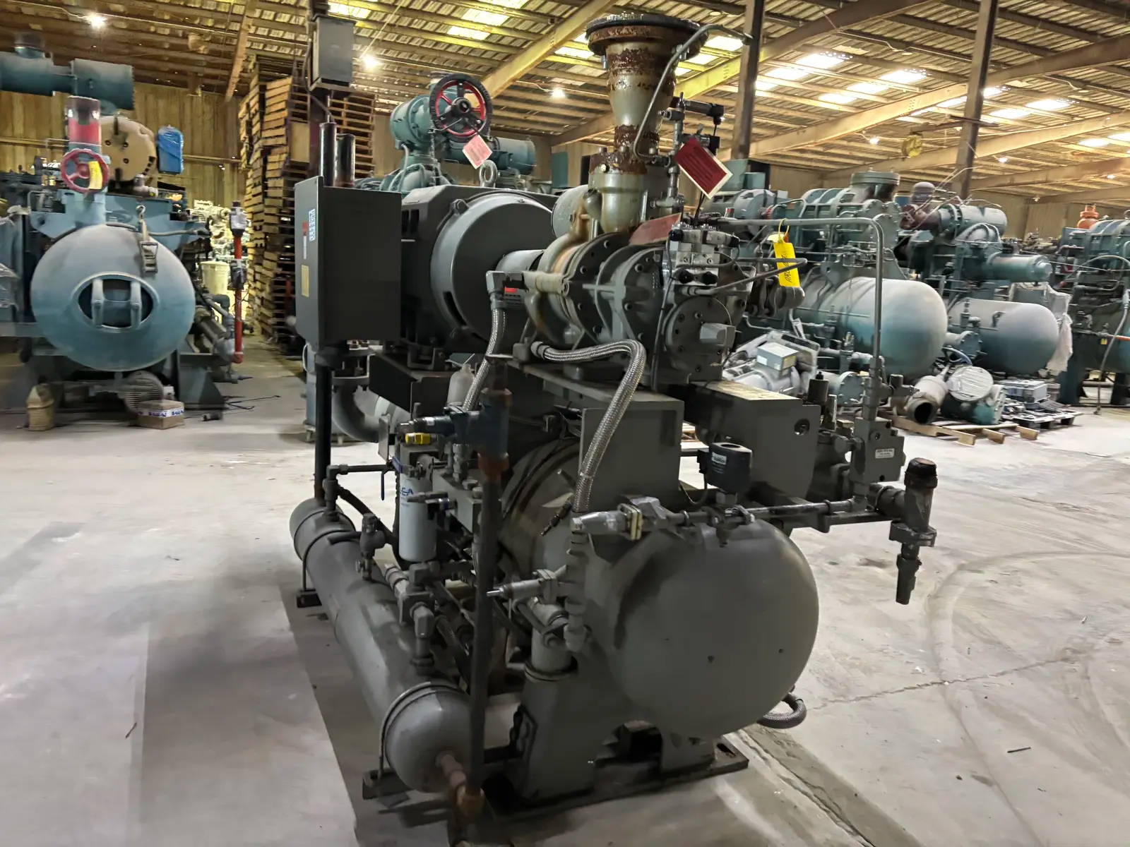 GEA 110GME Rotary Screw Compressor Package (HR-H2655S-28, 200 HP 230/4 ...